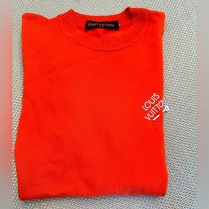 LV Embroidered Signature Short-sleeved crew Orange. Size Small